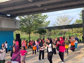 Kampanyekan hidup sehat, Warga Jeruklegi Adakan Senam