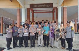 Ajak jaga Kamtibmas, Kapolres Gunungkidul Kunjungi Katongan